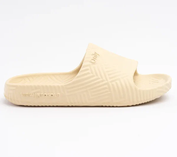 clogs | claquettes relief moderne & semelle flexible confort
